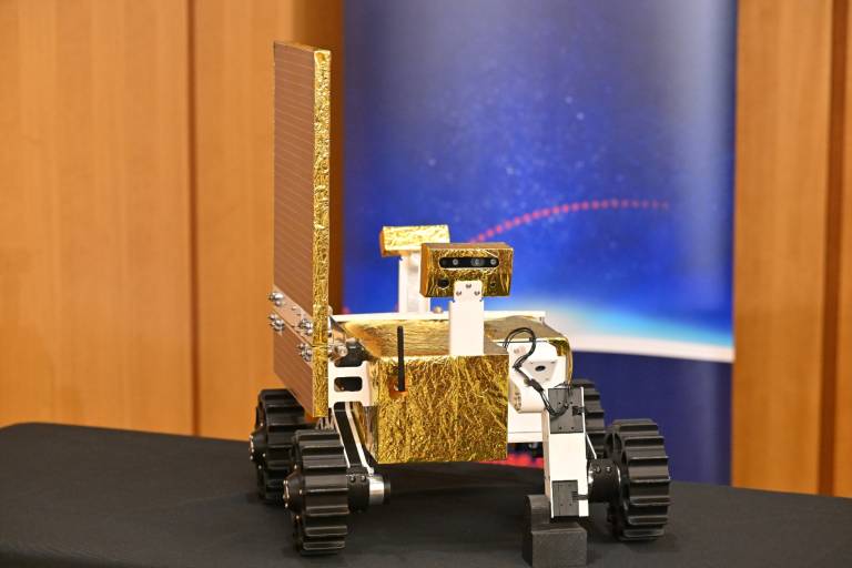 Australia Moon Rover Australia's first lunar rover to be named Roo-ver