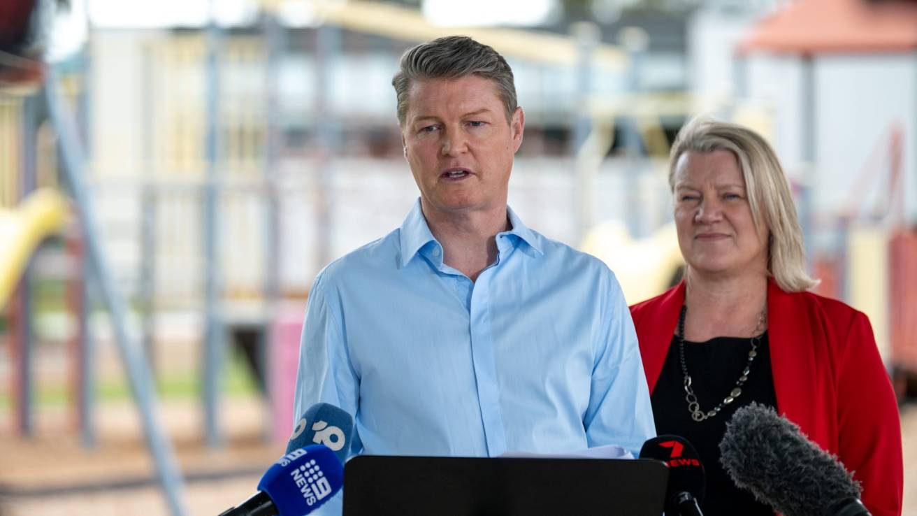 Victoria debates big corruption bills
