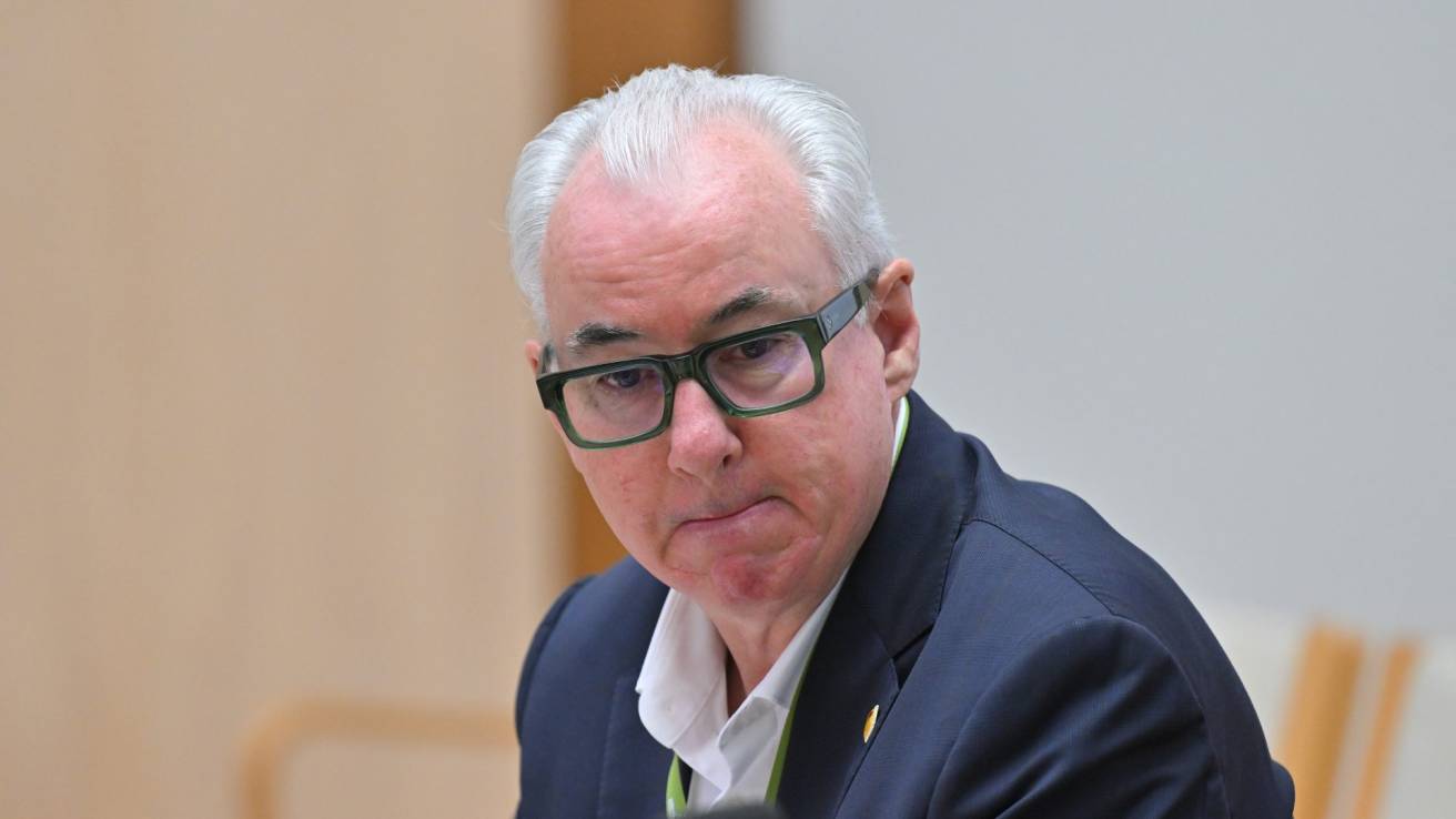 Australia Post CEO accused of misleading parliament