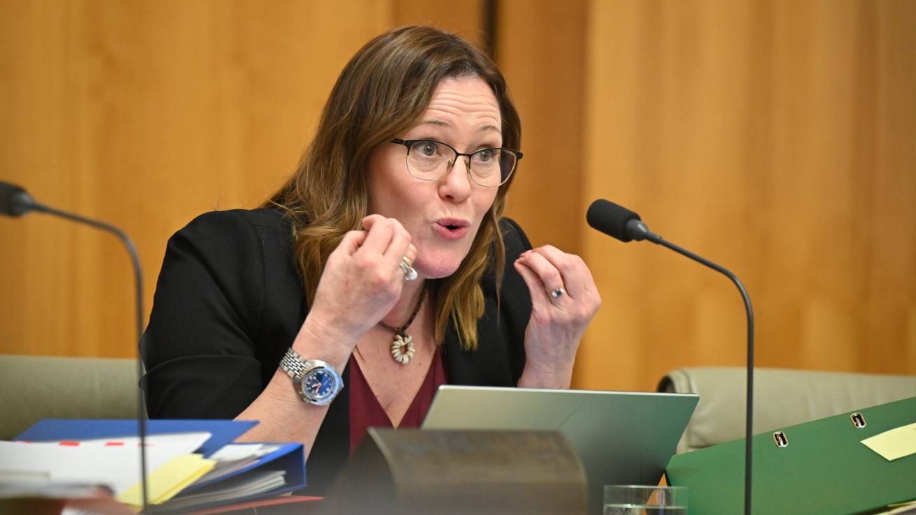Dexus warns splitting up firms may impact audit quality